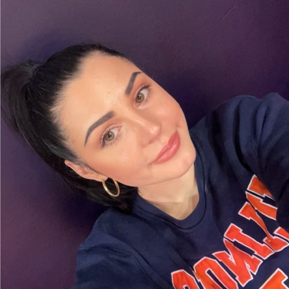 Meet your Posher, Jocelyn - Picture 1 of 1